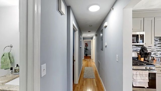 50 Derby St 3, Somerville, MA 02144