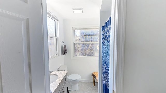 50 Derby St 3, Somerville, MA 02144