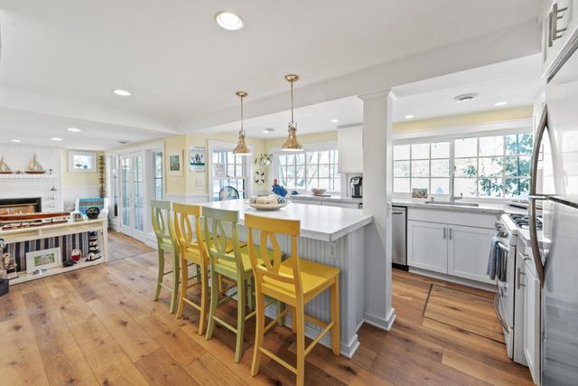 5523 Peninsula DRIVE, West Bend, WI 53095