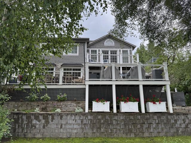 5523 Peninsula DRIVE, West Bend, WI 53095