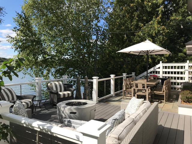 5523 Peninsula DRIVE, West Bend, WI 53095