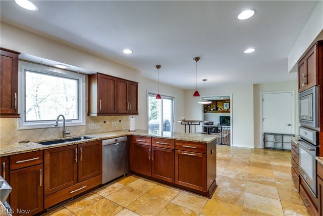 2295 Woodpark Road, Akron, OH 44333