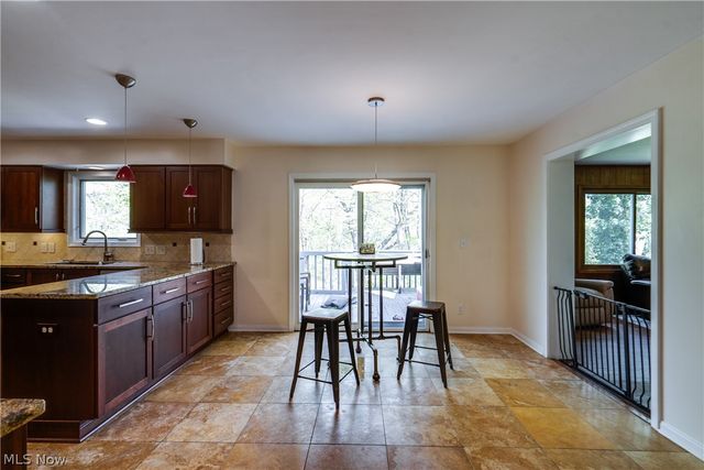 2295 Woodpark Road, Akron, OH 44333