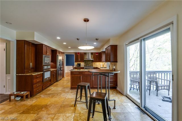 2295 Woodpark Road, Akron, OH 44333