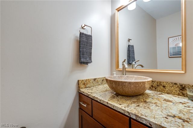 2295 Woodpark Road, Akron, OH 44333