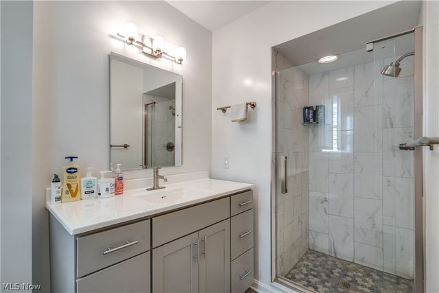 2295 Woodpark Road, Akron, OH 44333