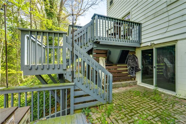 2295 Woodpark Road, Akron, OH 44333