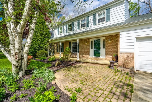 2295 Woodpark Road, Akron, OH 44333