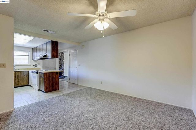 1959 Inglis Way, Roseville, CA 95678