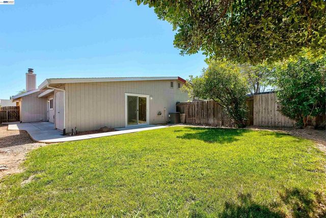 1959 Inglis Way, Roseville, CA 95678