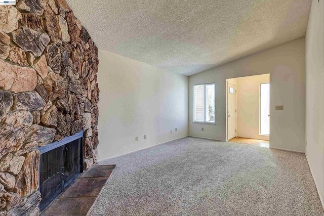 1959 Inglis Way, Roseville, CA 95678