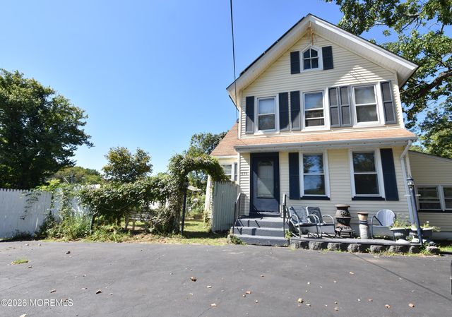 636 Holmdel Road, Hazlet, NJ 07730