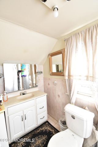 636 Holmdel Road, Hazlet, NJ 07730
