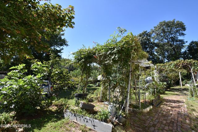 636 Holmdel Road, Hazlet, NJ 07730