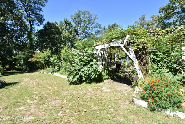 636 Holmdel Road, Hazlet, NJ 07730