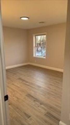 405 Granite St, Worcester, MA 01607