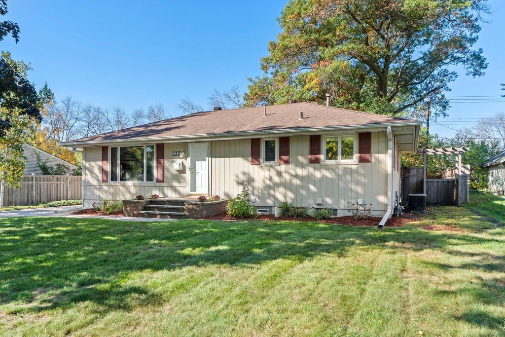 5843 June Avenue N, Brooklyn Center, MN 55429 — photo 4