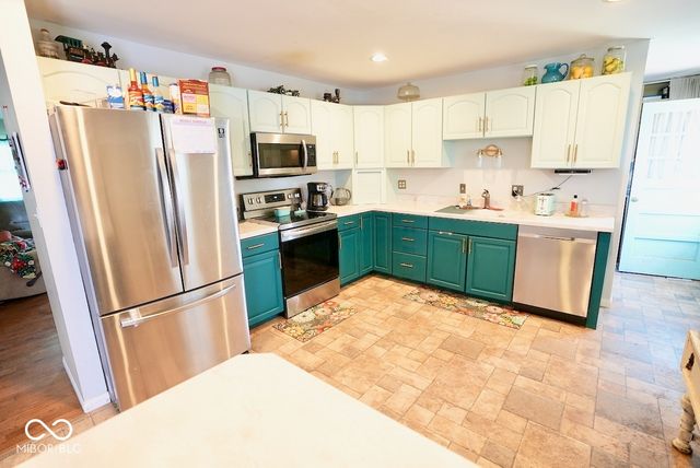 131 West Street, Whiteland, IN 46184