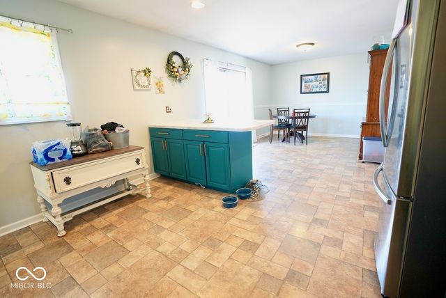 131 West Street, Whiteland, IN 46184