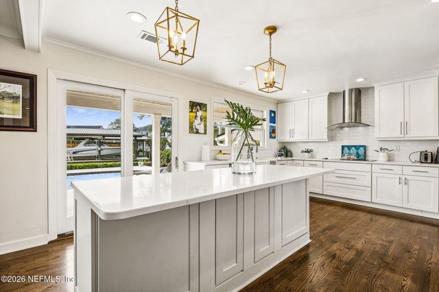 5135 PIRATES COVE Road, Jacksonville, FL 32210