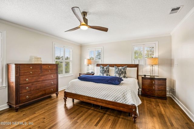5135 PIRATES COVE Road, Jacksonville, FL 32210