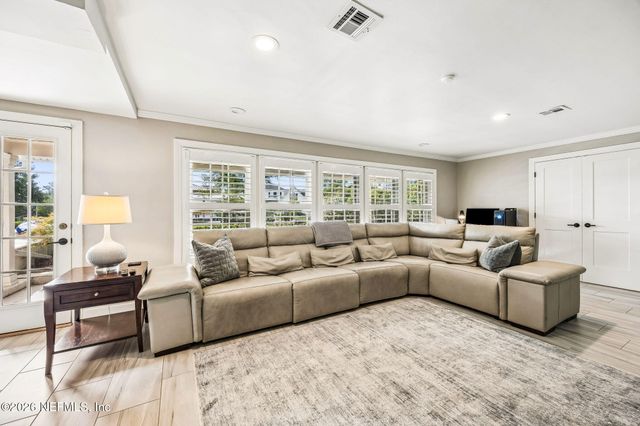 5135 PIRATES COVE Road, Jacksonville, FL 32210
