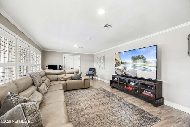 5135 PIRATES COVE Road, Jacksonville, FL 32210
