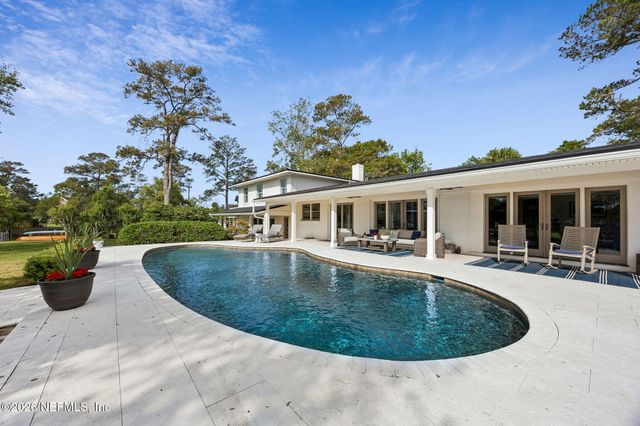 5135 PIRATES COVE Road, Jacksonville, FL 32210
