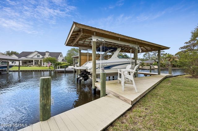 5135 PIRATES COVE Road, Jacksonville, FL 32210
