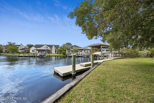 5135 PIRATES COVE Road, Jacksonville, FL 32210