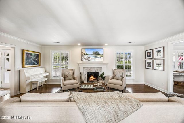 5135 PIRATES COVE Road, Jacksonville, FL 32210