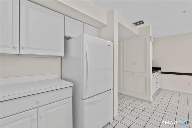 75 Washington Avenue 5-104, Hamden, CT 06518