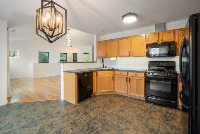609 Arbor Circle 609, Lakemoor, IL 60051