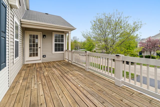 609 Arbor Circle 609, Lakemoor, IL 60051