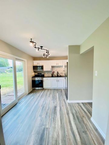 745 Juniper Road, Valparaiso, IN 46385