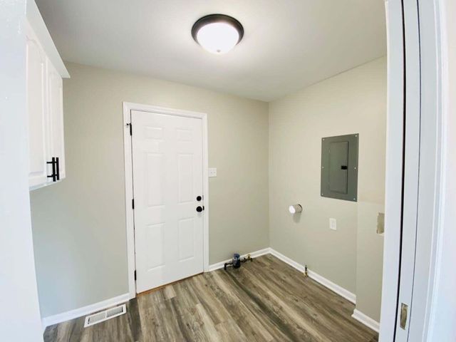 745 Juniper Road, Valparaiso, IN 46385