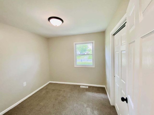745 Juniper Road, Valparaiso, IN 46385