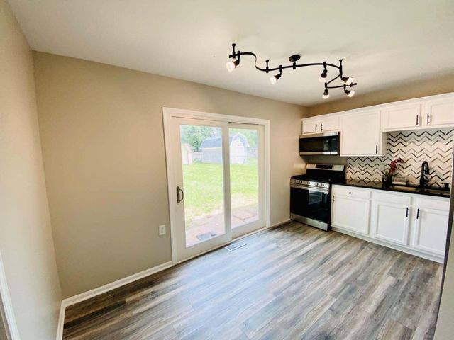 745 Juniper Road, Valparaiso, IN 46385