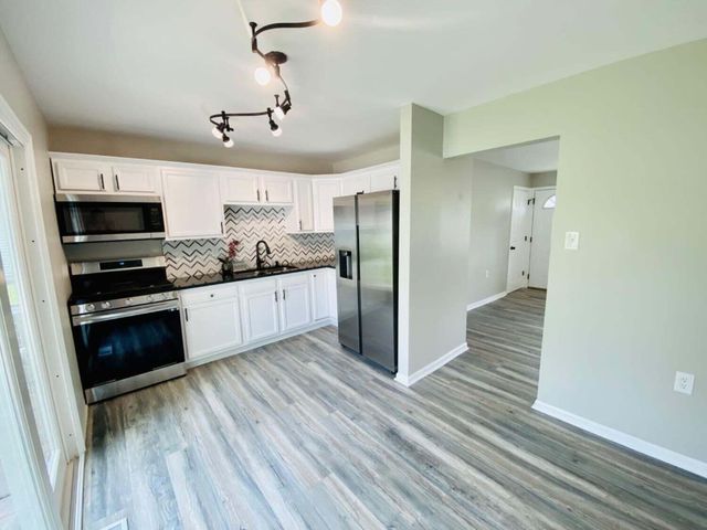745 Juniper Road, Valparaiso, IN 46385