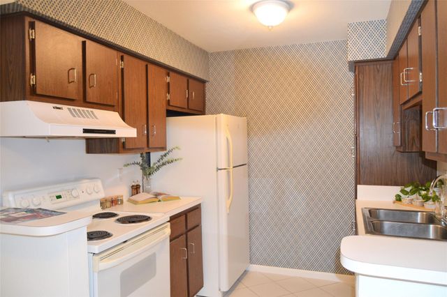 845 Augusta Drive 17, Houston, TX 77057