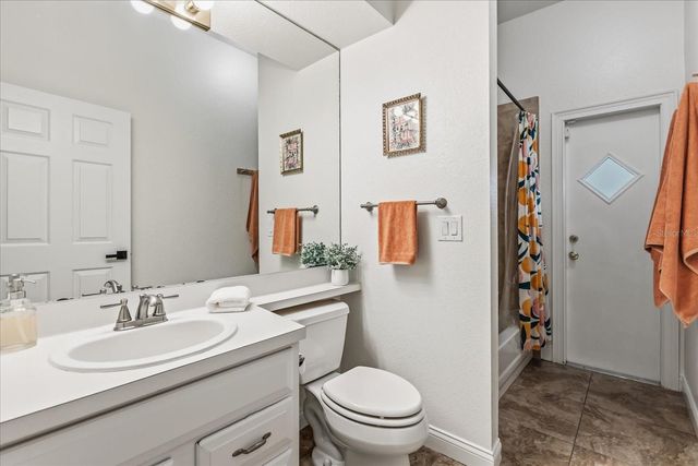 1934 THOROUGHBRED DRIVE, Gotha, FL 34734