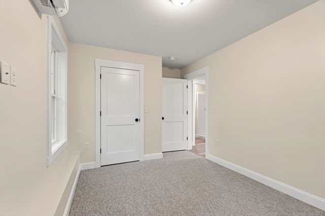 15 Bartlett Street, Epping, NH 03042