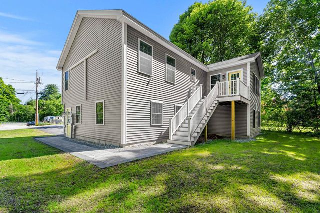 15 Bartlett Street, Epping, NH 03042