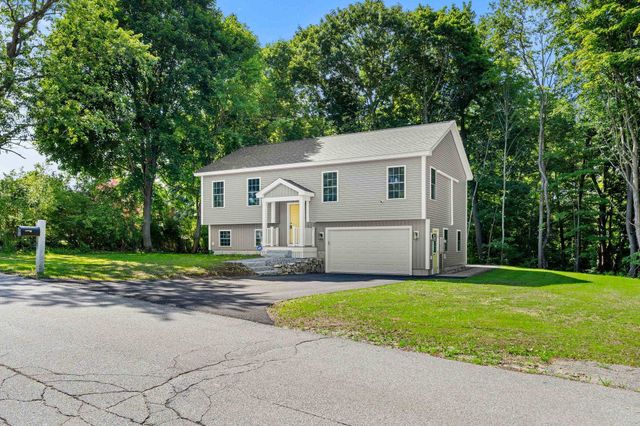 15 Bartlett Street, Epping, NH 03042