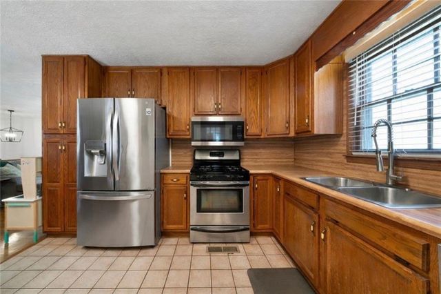 670 Teague NW Drive, Kennesaw, GA 30152