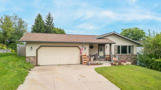 3218 Windsor PLACE, West Bend, WI 53090