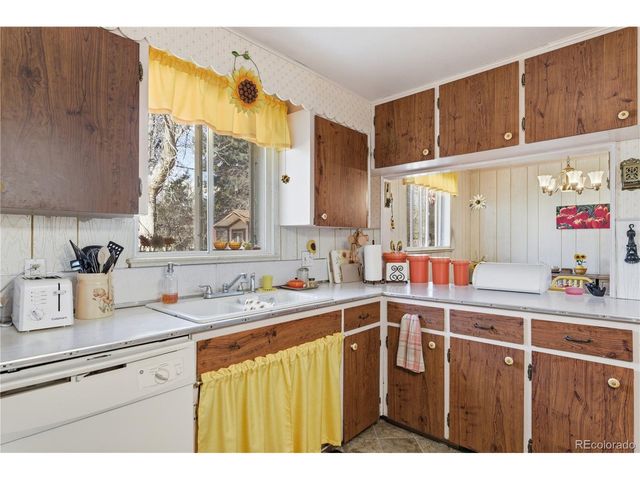 1551 S Chase St, Lakewood, CO 80232