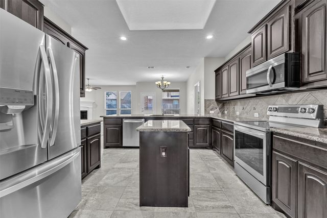 11313 Golden Ridge Lane, Fort Worth, TX 76052