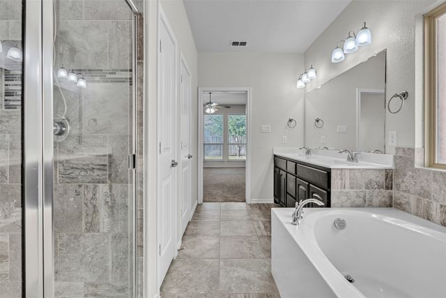 11313 Golden Ridge Lane, Fort Worth, TX 76052