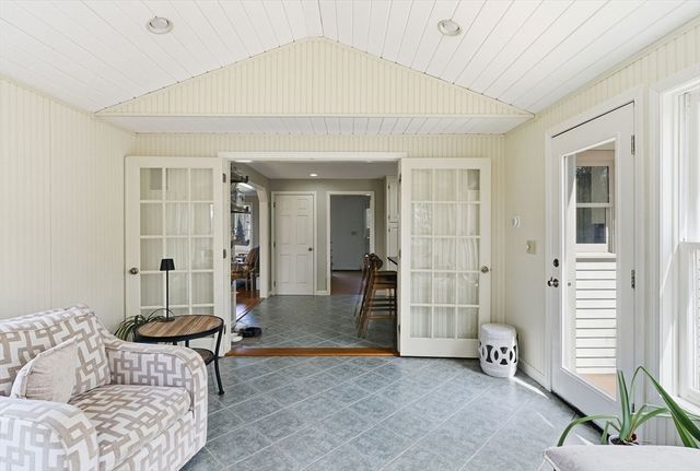 25 Buttonwood Dr., Derry, NH 03038